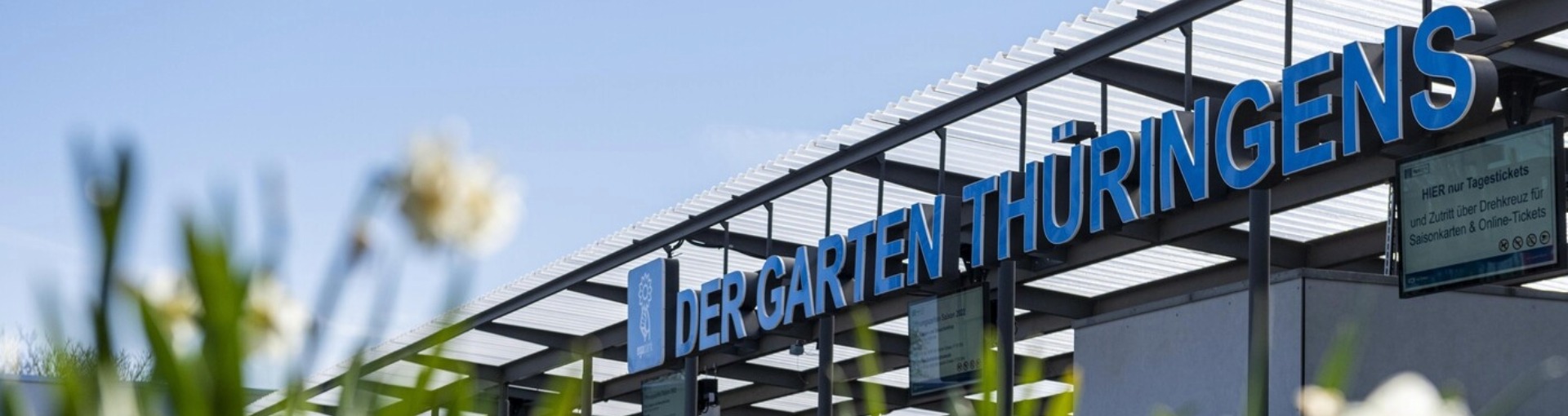 Haupteingang des egaparks